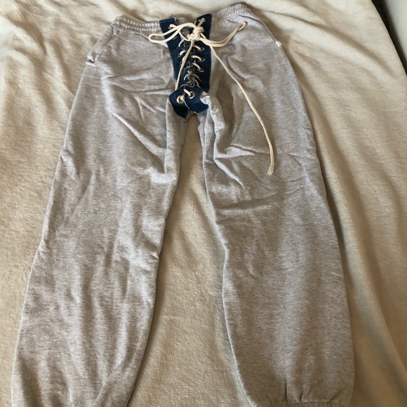 NICKI SWEATS | HEATHER GREY - Picture 8 of 14
